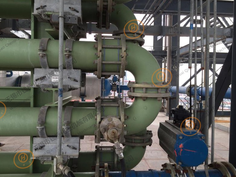 搪玻璃管式水解反應(yīng)器現(xiàn)場圖 搪玻璃管式水解反應(yīng)器現(xiàn)場圖